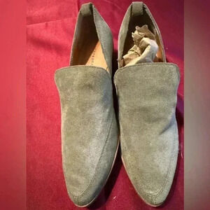 Women’s Green Suede Lucky Brand Shoes Size 8.5 Great EUC!!!